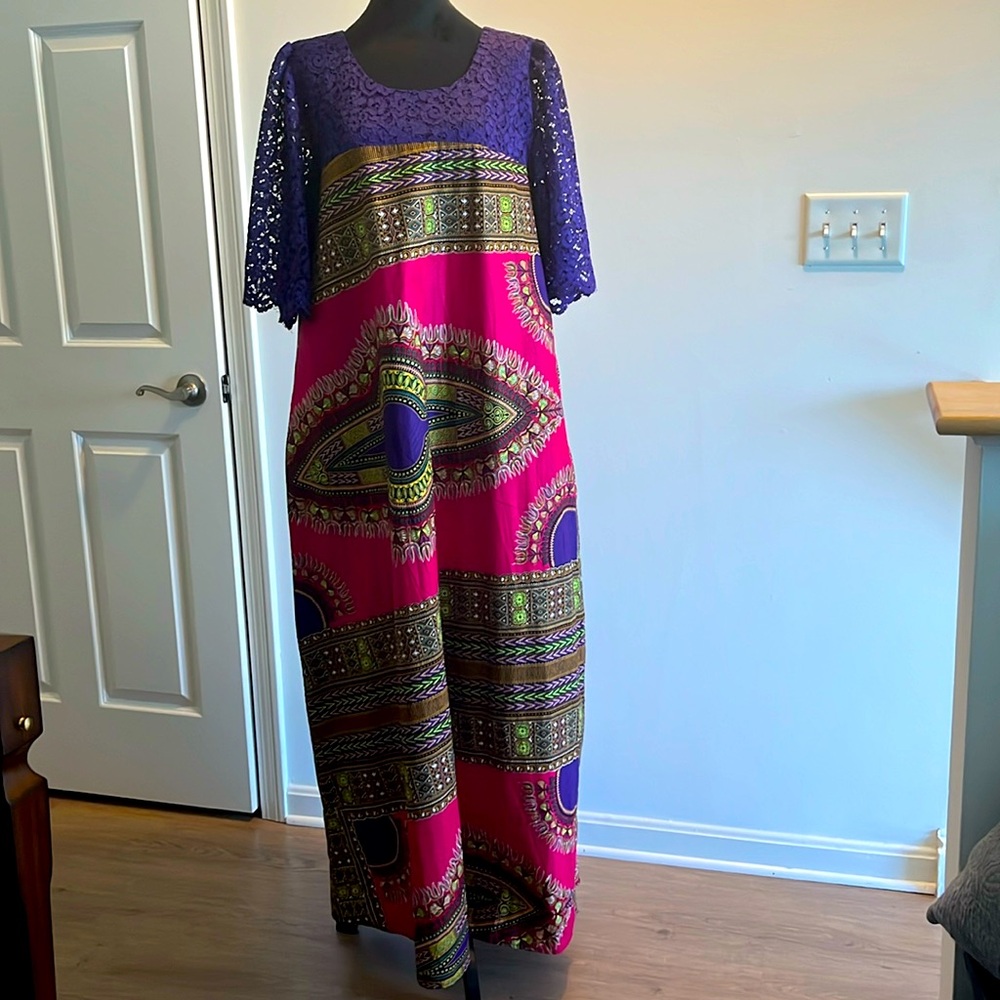 New Maxi African print dress with beautiful purple quarter arms, 2 side pockets